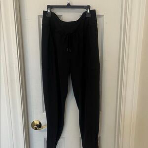 Alia Black Casual Pants